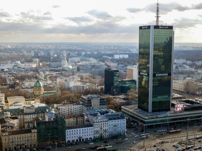 Protest w Warszawie - tysiące ludzi przeciwko likwidacji elektrowni